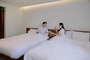 Moor Hotel by Aank Mokpo
