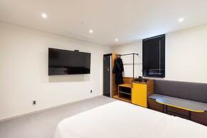 Moor Hotel by Aank Mokpo