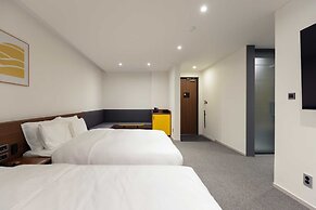 Moor Hotel by Aank Mokpo