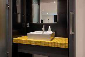 Moor Hotel by Aank Mokpo