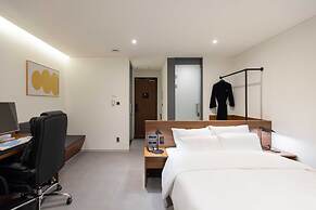 Moor Hotel by Aank Mokpo