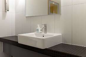 Moor Hotel by Aank Mokpo