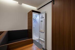 Moor Hotel by Aank Mokpo