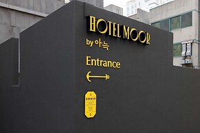 Moor Hotel by Aank Mokpo