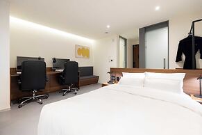 Moor Hotel by Aank Mokpo