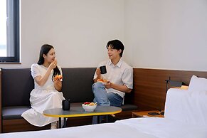 Moor Hotel by Aank Mokpo