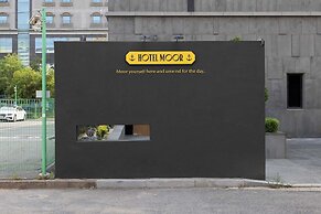 Moor Hotel by Aank Mokpo