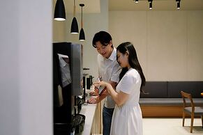 Moor Hotel by Aank Mokpo