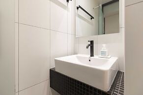 Moor Hotel by Aank Mokpo