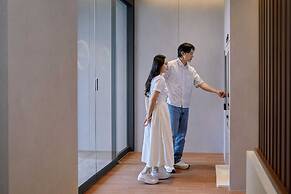 Moor Hotel by Aank Mokpo