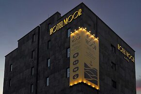 Moor Hotel by Aank Mokpo