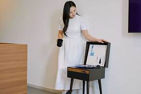 Moor Hotel by Aank Mokpo