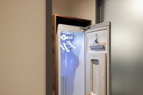 Moor Hotel by Aank Mokpo