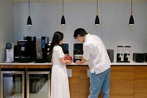 Moor Hotel by Aank Mokpo