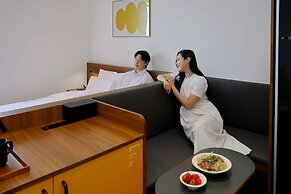 Moor Hotel by Aank Mokpo