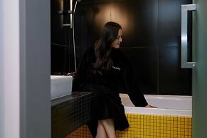 Moor Hotel by Aank Mokpo