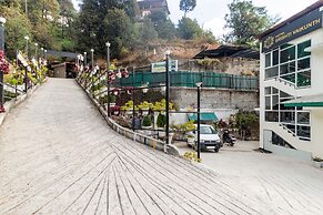 Treebo Srishti Vaikunth With Mountain View
