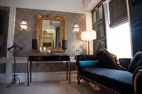 Domo Boutique Hotel
