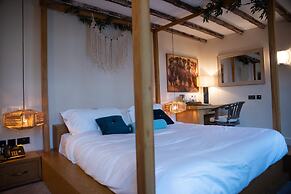 Domo Boutique Hotel