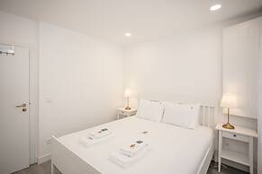 Liiiving - Ribeira Riverside Apartment