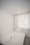 Liiiving - Ribeira Riverside Apartment