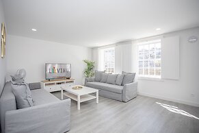 Liiiving - Ribeira Riverside Apartment