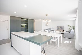 Liiiving - Ribeira Riverside Apartment