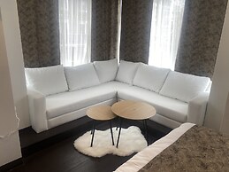 Hotel Cataleya BV