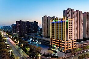 Holiday Inn Express Xinji City Center by IHG