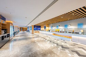 Holiday Inn Express Xinji City Center by IHG