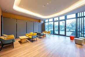 Holiday Inn Express Xinji City Center by IHG