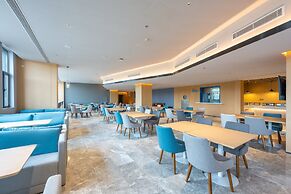 Holiday Inn Express Xinji City Center by IHG