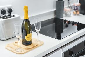 Birtin Works Apartments - Brand New - City Centre