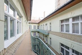 Venus Apartments - Parliament I