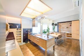 Venus Apartments - Parliament I