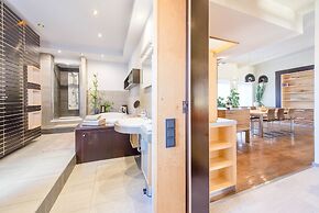 Venus Apartments - Parliament I