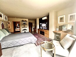 Marbella Boutique Art