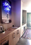 Marbella Boutique Art