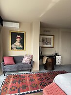 Marbella Boutique Art