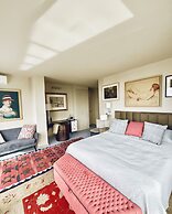 Marbella Boutique Art