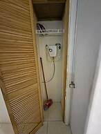 Beautiful 1-bed House in Old Harbour, Gated