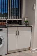 BV Comfy Spacious 3 Bedroom House At Tatton Street Manchester