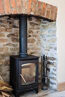 Lovely Cosy Stone Cottage in Tetbury, Cotswolds