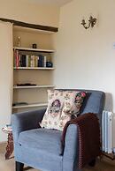 Lovely Cosy Stone Cottage in Tetbury, Cotswolds