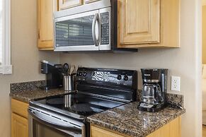 Blue Bird Hideaway - Near Silver Dollar City