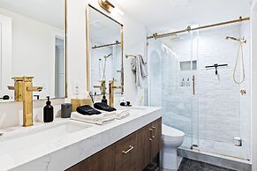 Classy Canyons Condo