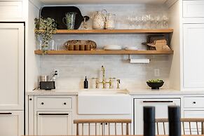 Classy Canyons Condo