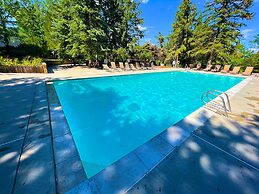 Classy Canyons Condo