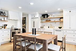 Classy Canyons Condo