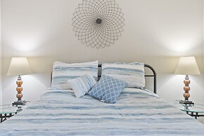 Gorgeous Ground Level Retreat